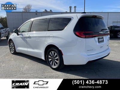 2023 Chrysler Pacifica Hybrid Touring L