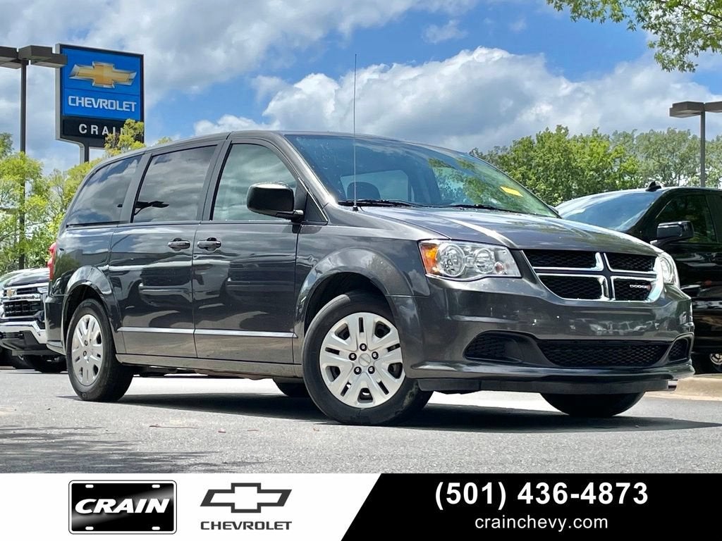 2018 Dodge Grand Caravan SE's photo