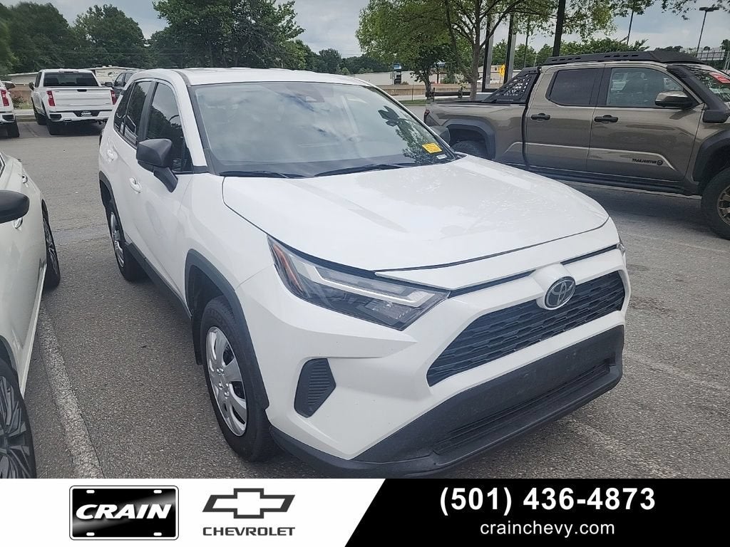 2025 Toyota RAV4 LE