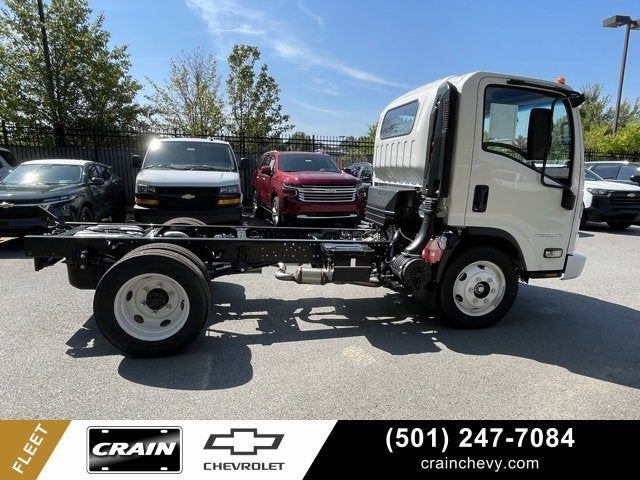 2025 Chevrolet Low Cab Forward 4500 Base