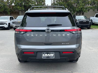 2022 Nissan Pathfinder SV
