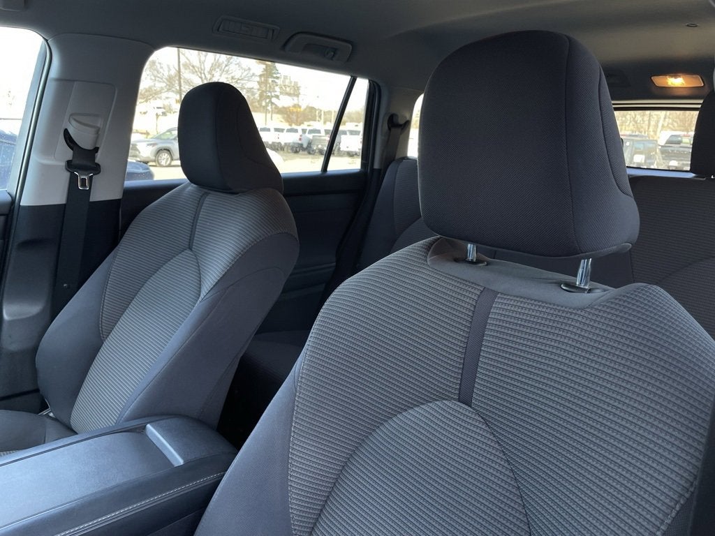 2022 Toyota Highlander L