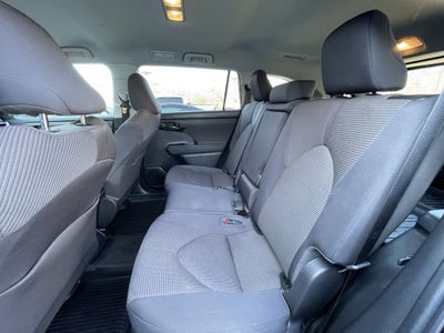 2022 Toyota Highlander L