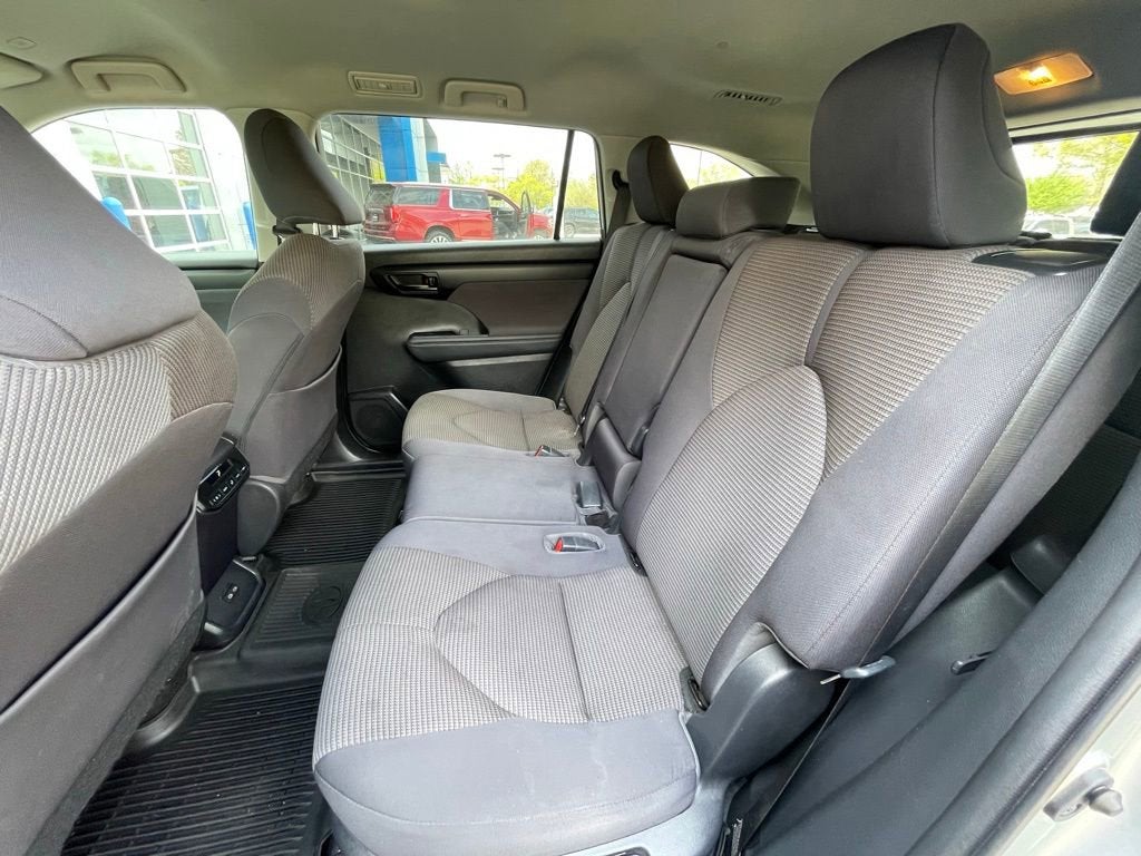 2023 Toyota Highlander L