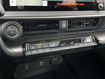 2025 Toyota Prius LE