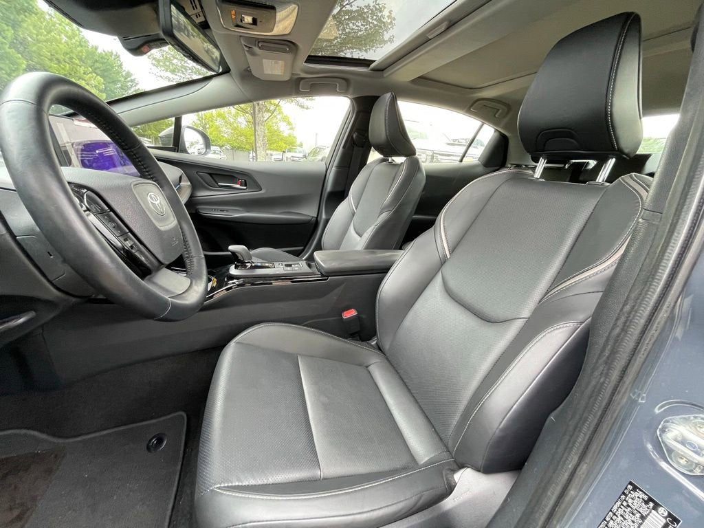 2025 Toyota Prius LE