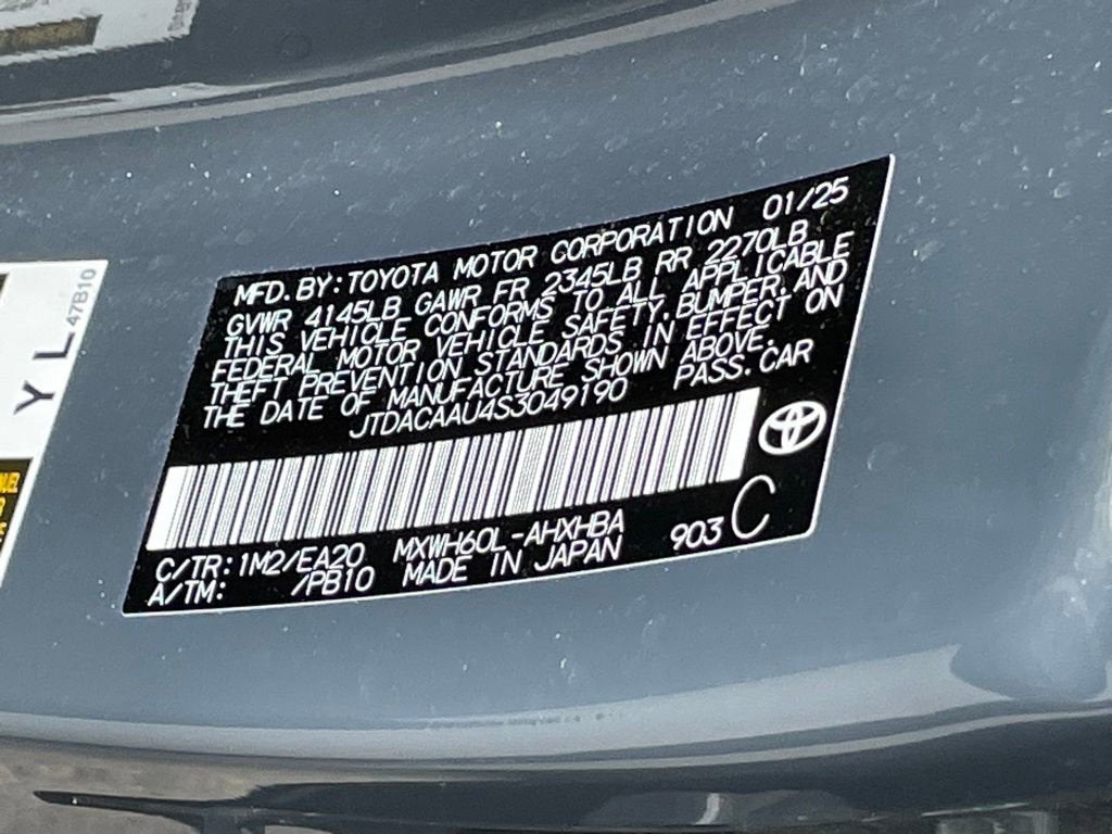 2025 Toyota Prius LE