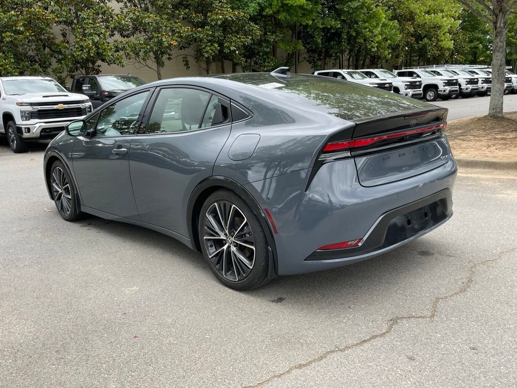 2025 Toyota Prius LE