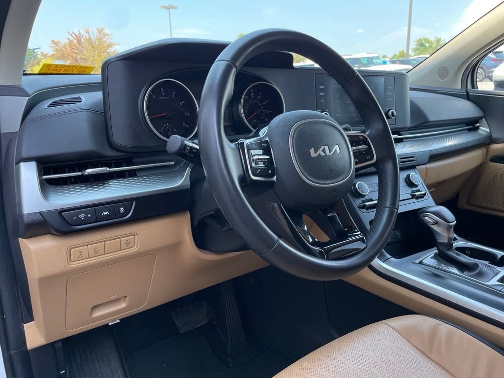 2024 Kia Carnival LX