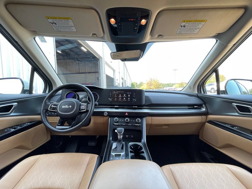 2024 Kia Carnival LX