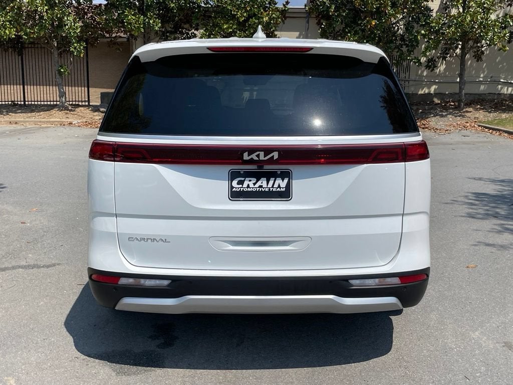 2024 Kia Carnival LX