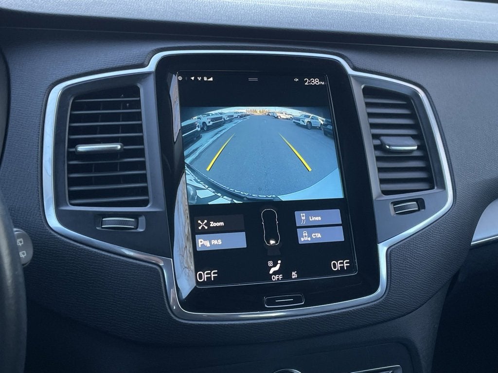 2021 Volvo XC90 Momentum