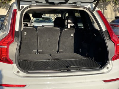 2021 Volvo XC90 Momentum