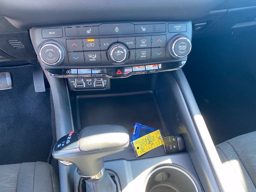 2025 DODGE TRUCK DURANGO Base