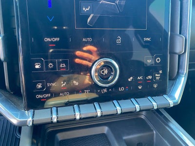 2025 GMC Acadia AT4