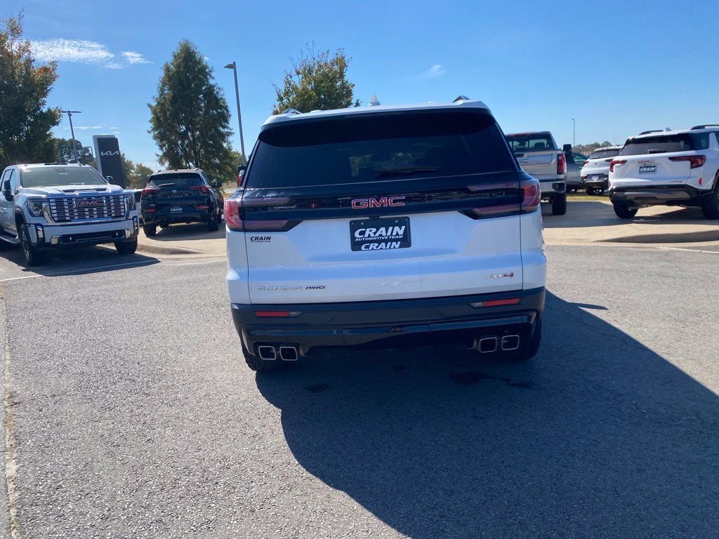 2025 GMC Acadia AT4