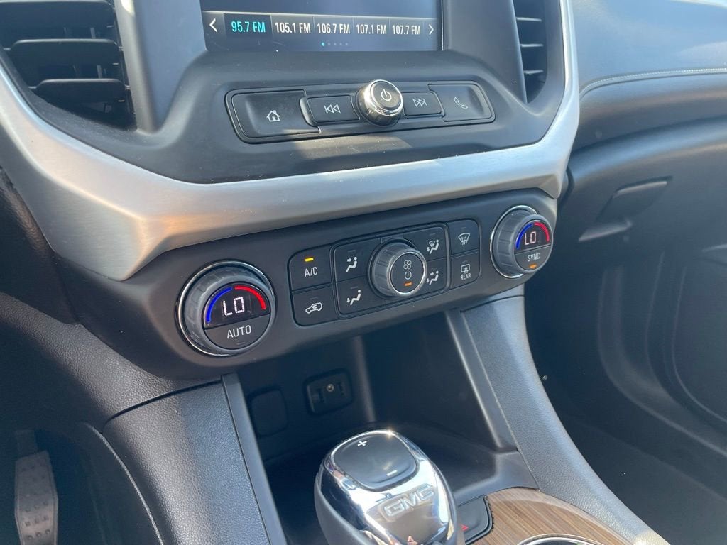 2019 GMC Acadia SLE