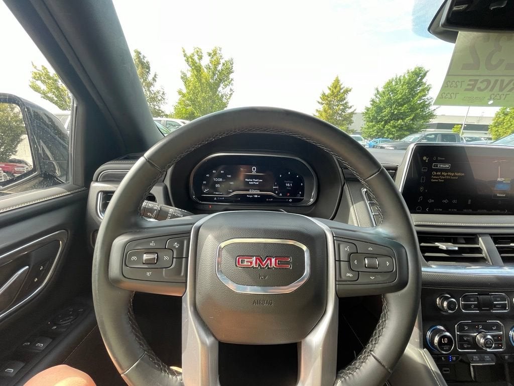 2024 GMC Yukon XL SLT