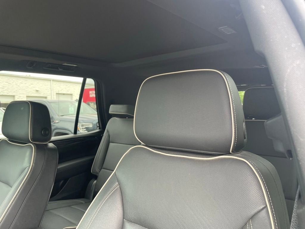 2023 GMC Yukon SLT