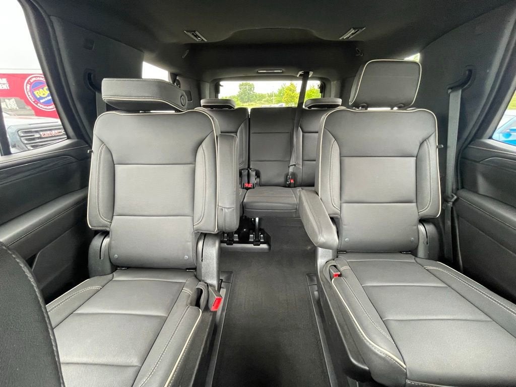 2023 GMC Yukon SLT
