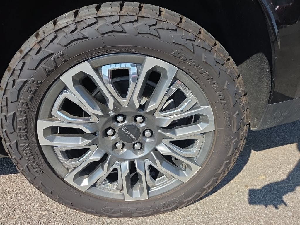 2024 GMC Yukon Denali Ultimate