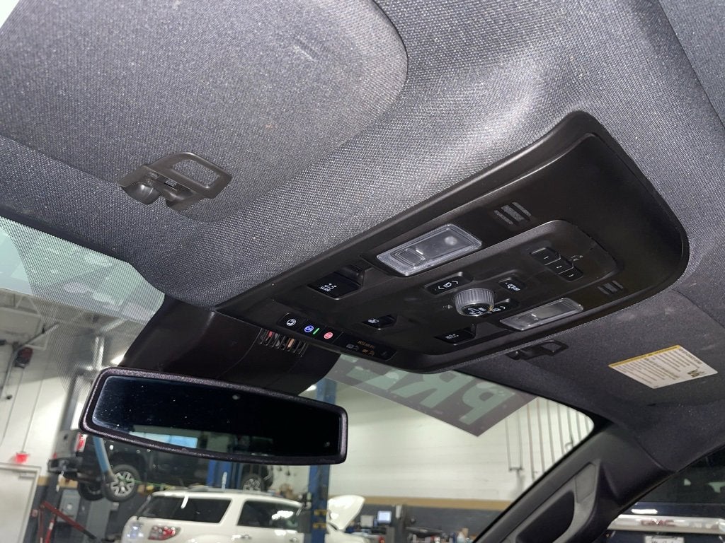 2024 GMC Yukon XL AT4