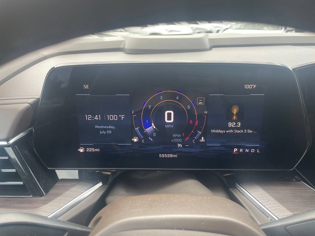 2025 Chevrolet Suburban LT