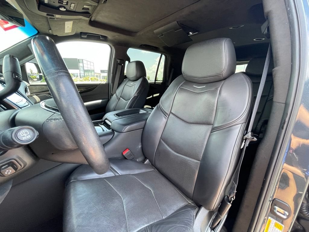 2020 Cadillac Escalade Platinum