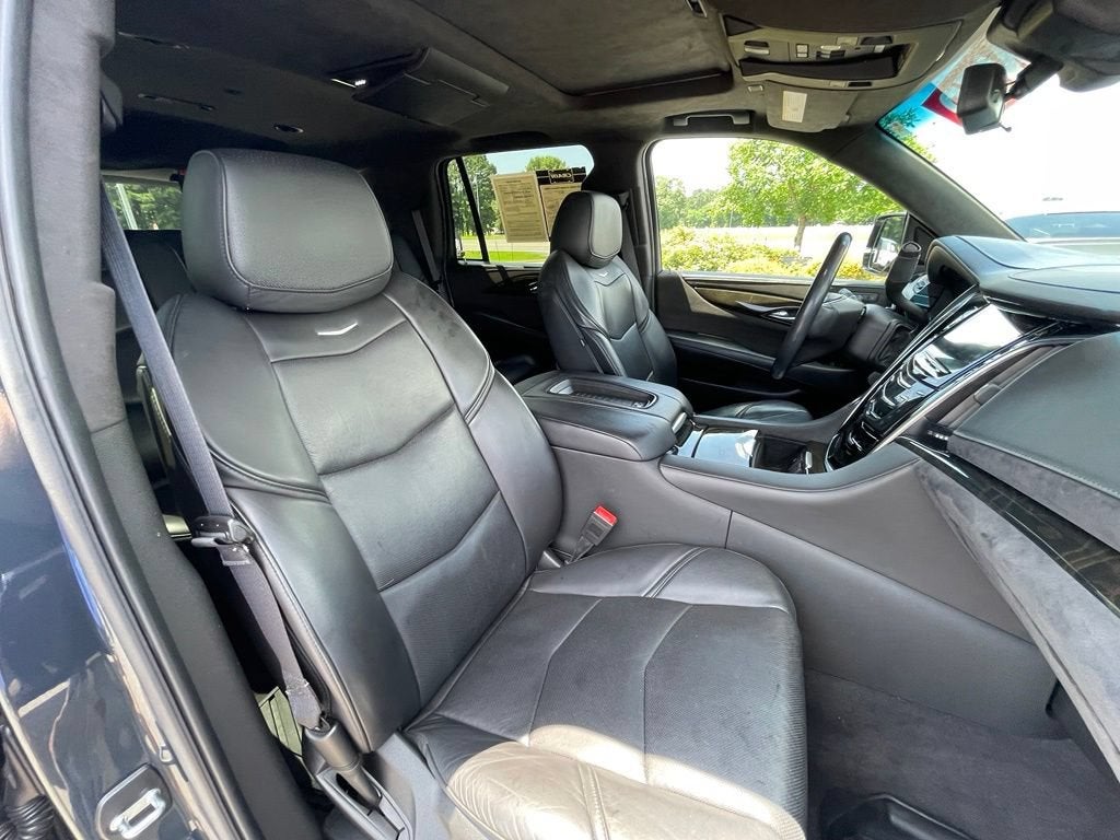 2020 Cadillac Escalade Platinum