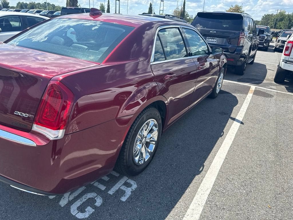 2016 Chrysler 300 Limited
