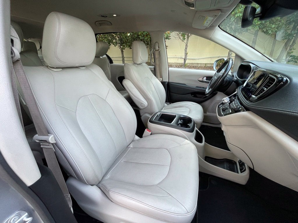 2021 Chrysler Pacifica Hybrid Touring L