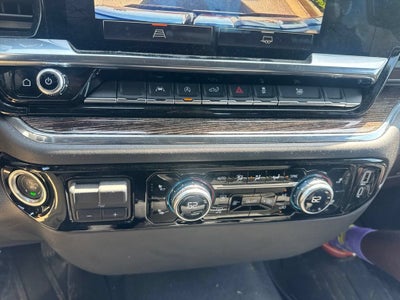 2024 GMC Sierra 1500 SLE