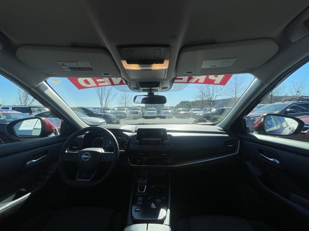 2025 Nissan Rogue SV