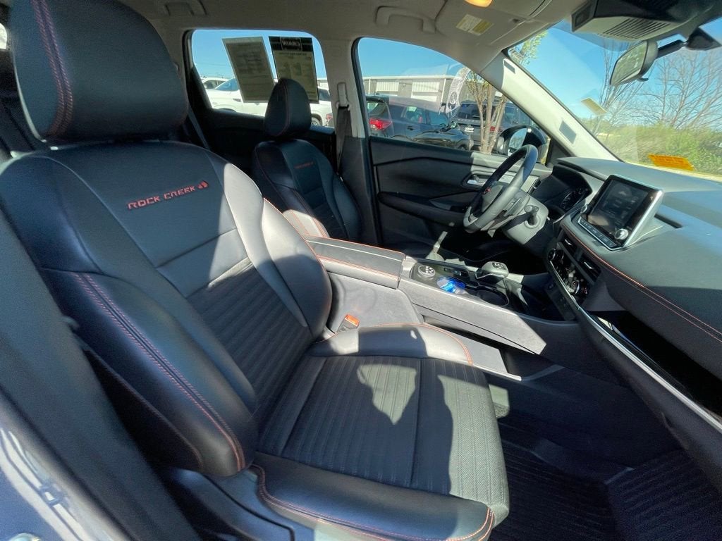 2025 Nissan Rogue Rock Creek
