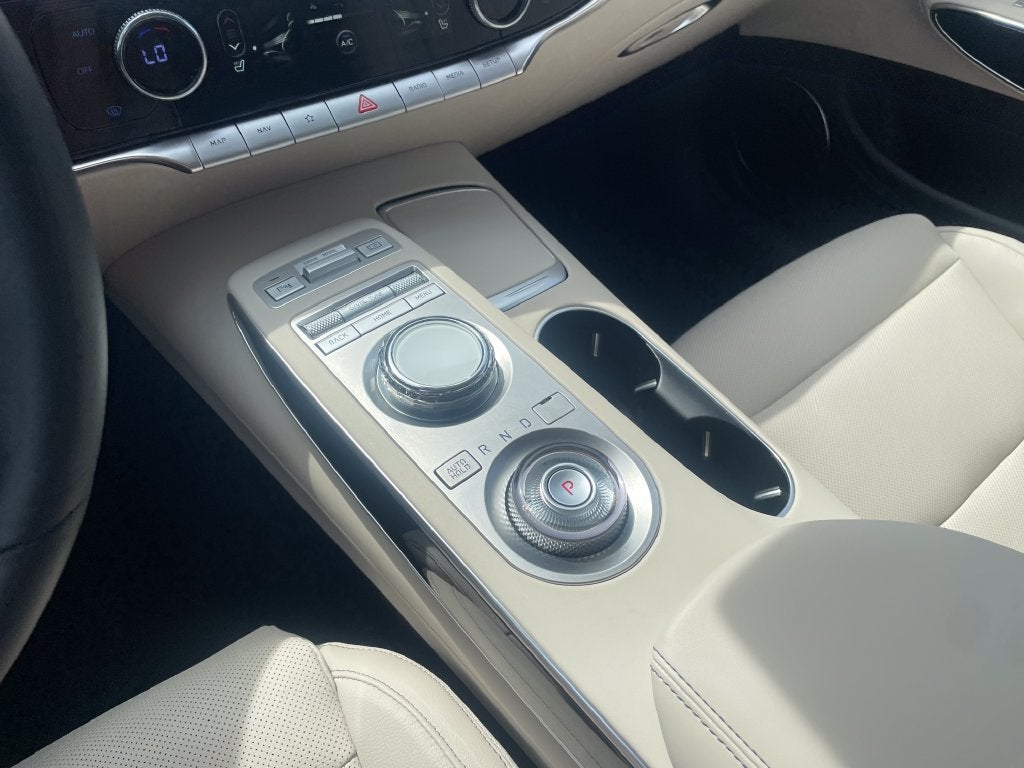2025 Genesis GV70 2.5T