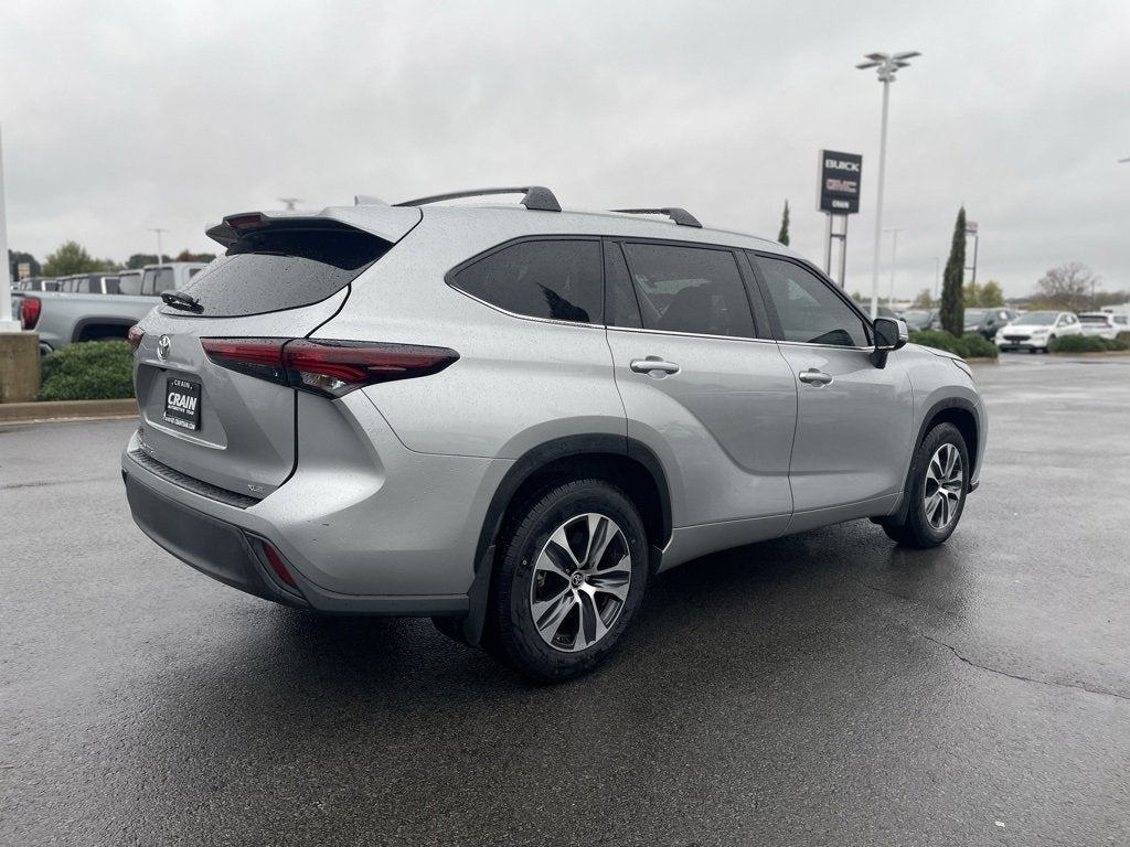 2024 Toyota Highlander XLE