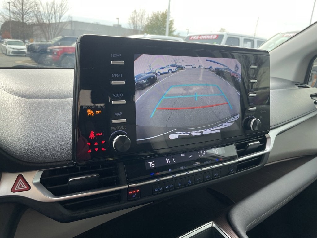 2024 Toyota Sienna XLE