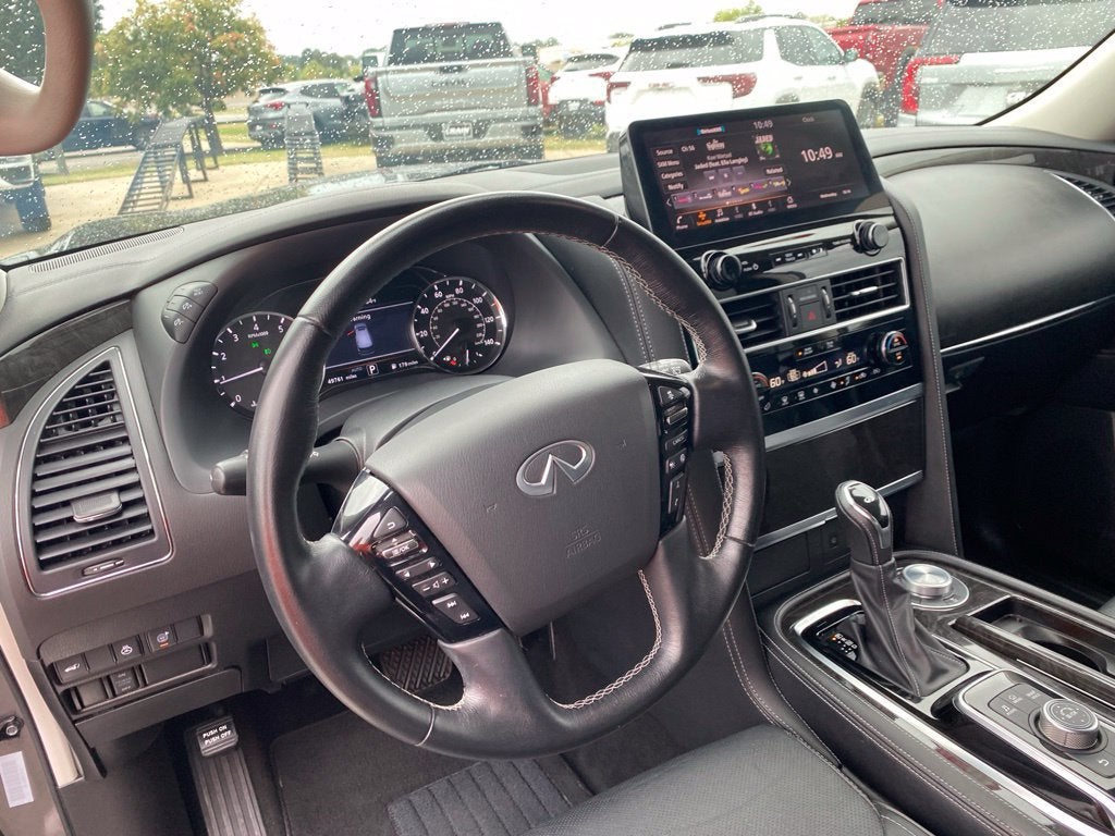 2024 INFINITI QX80 LUXE