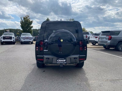 2025 Land Rover Defender Outbound