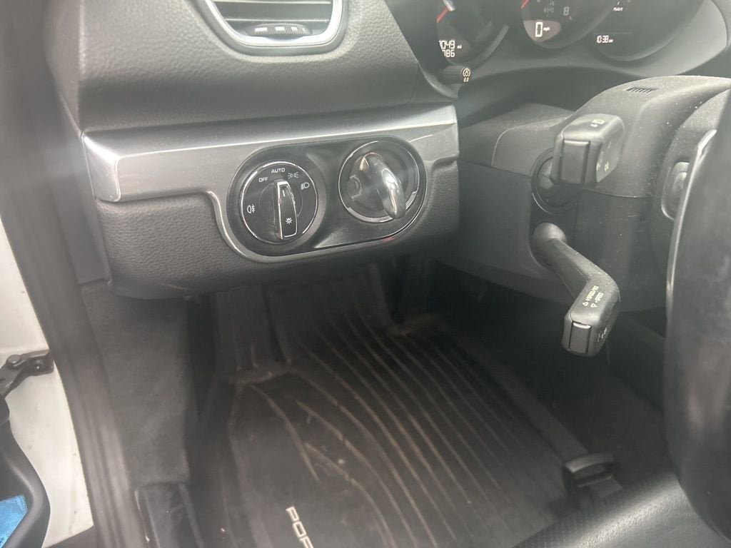 2019 Porsche 718 Cayman Base