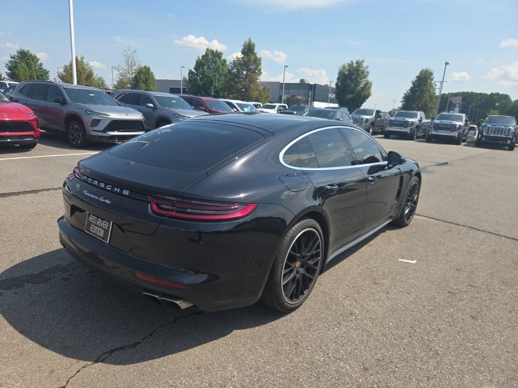 2018 Porsche Panamera Turbo