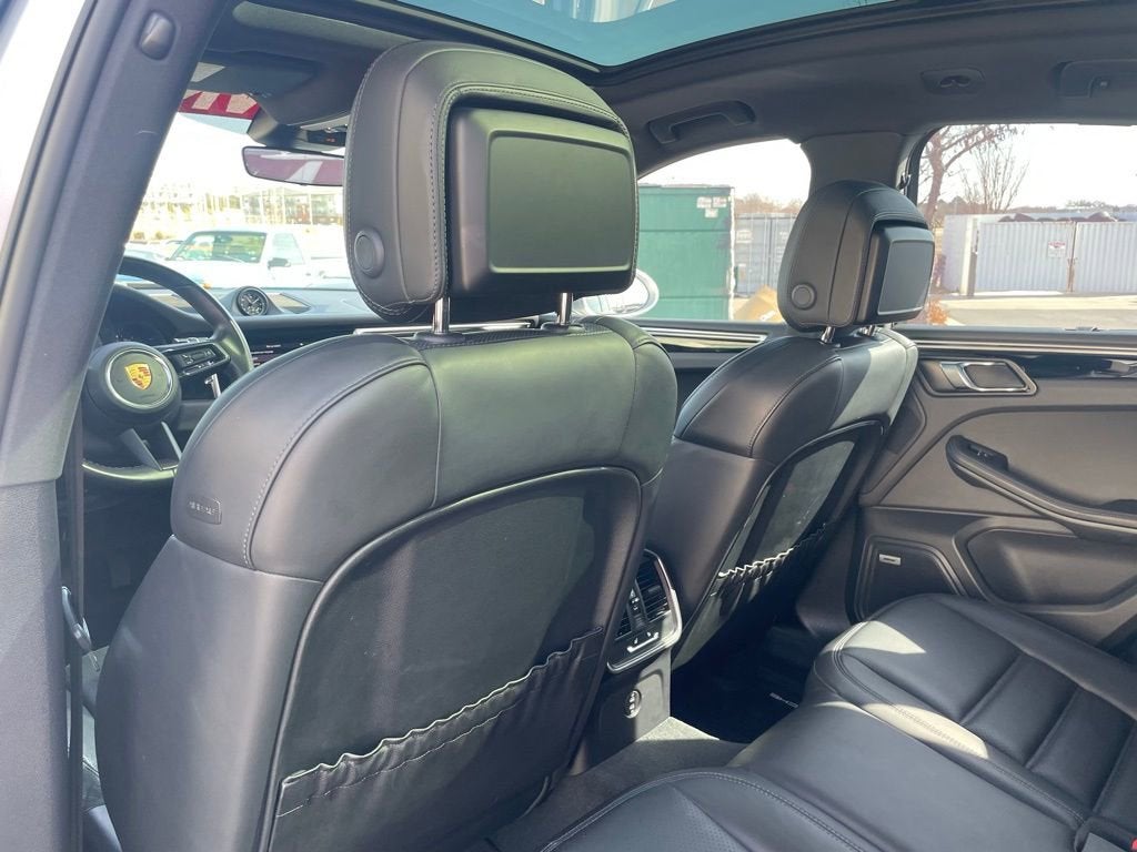 2022 Porsche Macan S