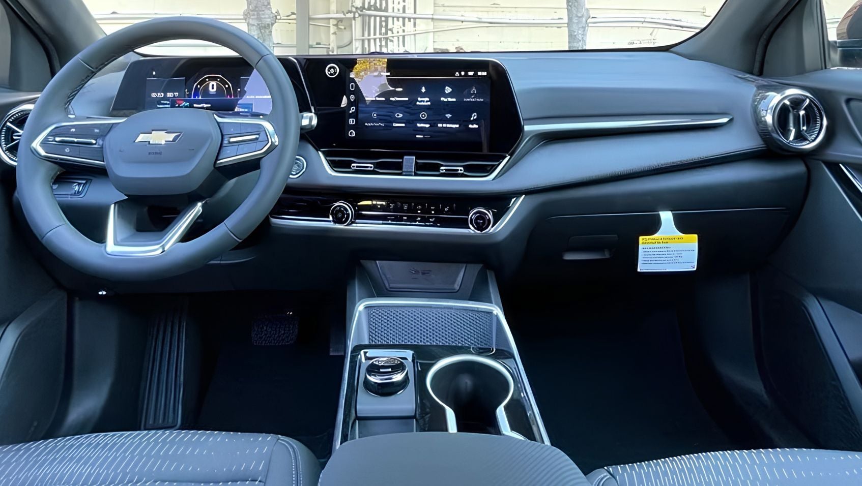 2027 Chevy Equinox Interior at Crain Chevy of Little Rock